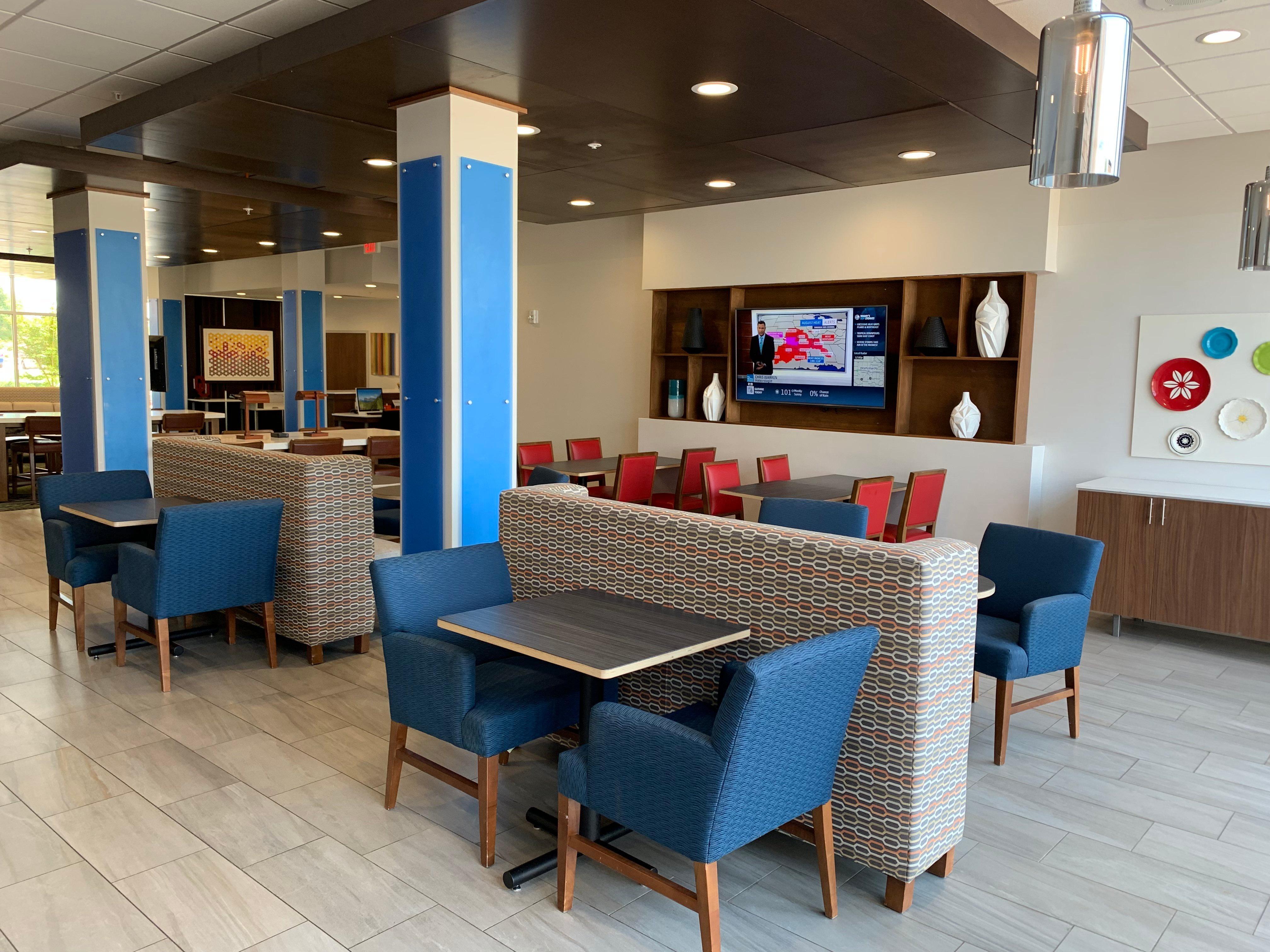Holiday Inn Express & Suites Moore By Ihg Экстерьер фото