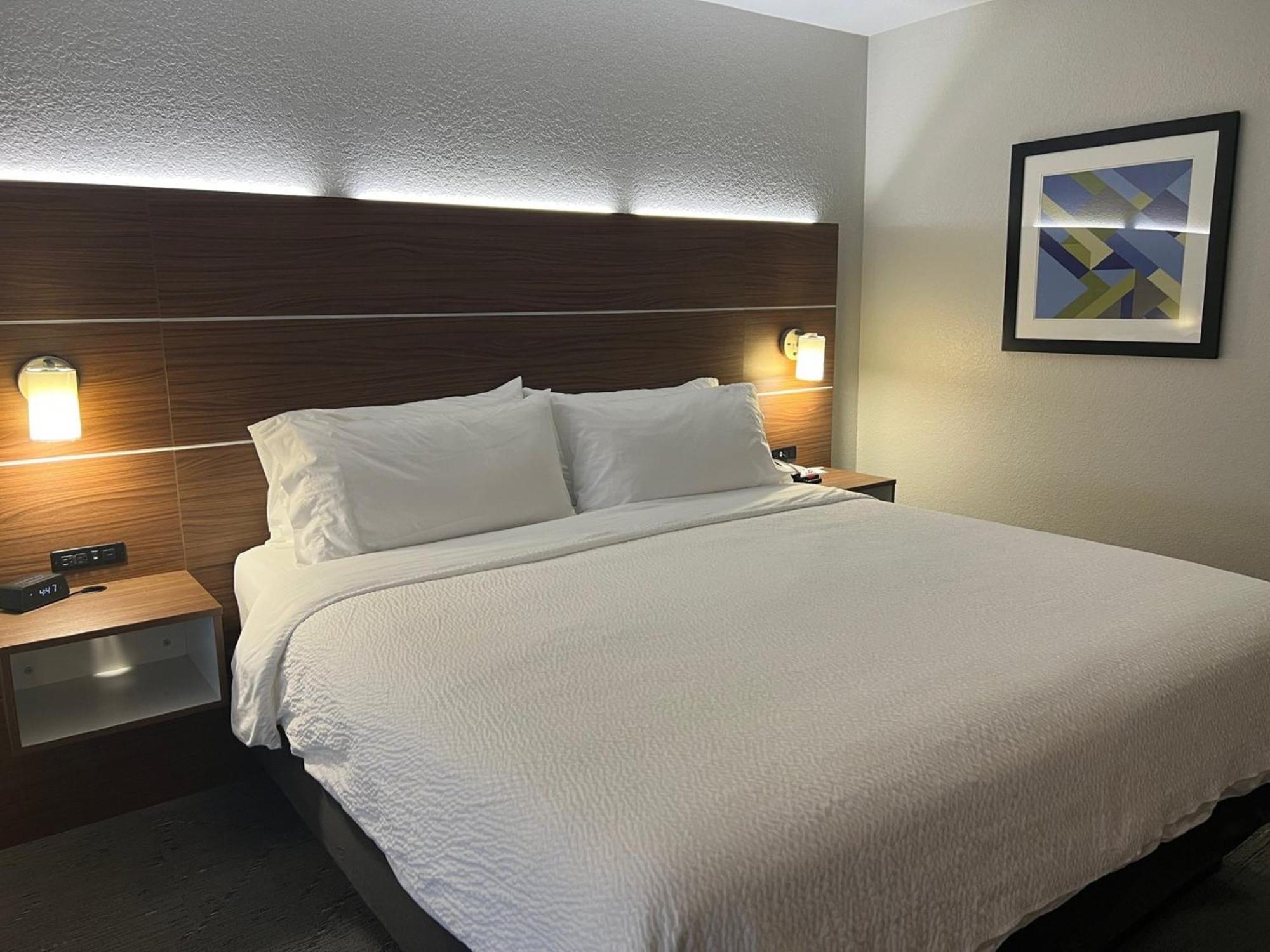 Holiday Inn Express & Suites Moore By Ihg Экстерьер фото