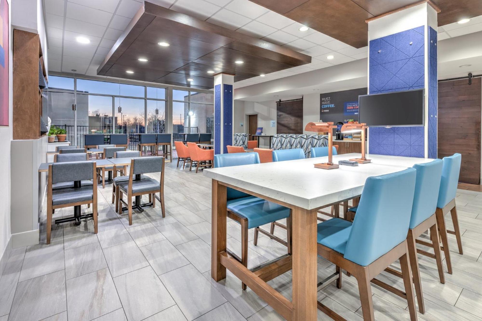 Holiday Inn Express & Suites Moore By Ihg Экстерьер фото