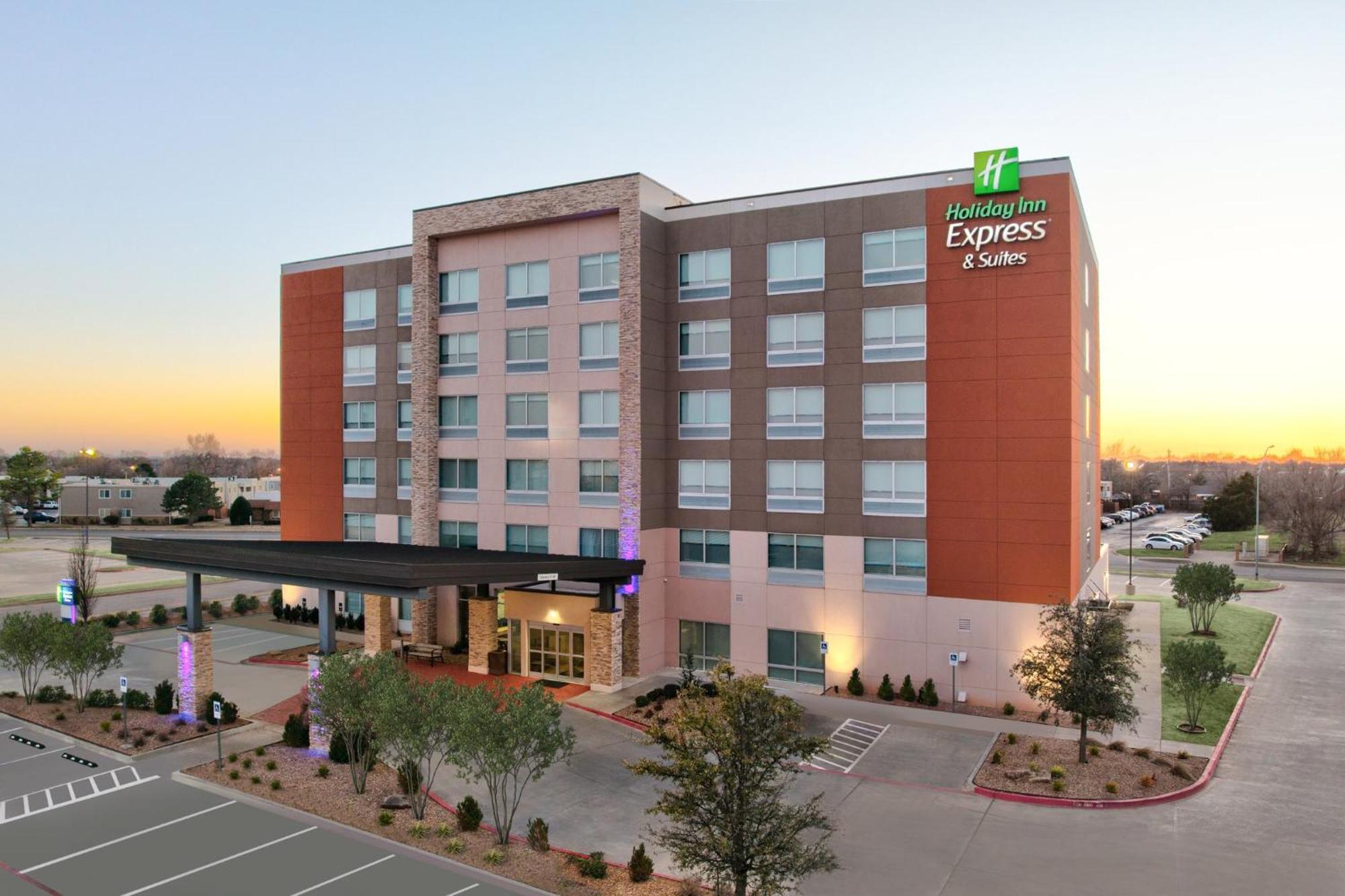 Holiday Inn Express & Suites Moore By Ihg Экстерьер фото